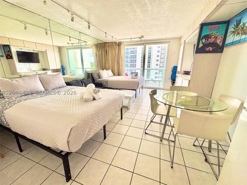 Comprar apartamento en Aventura Beach Club 606