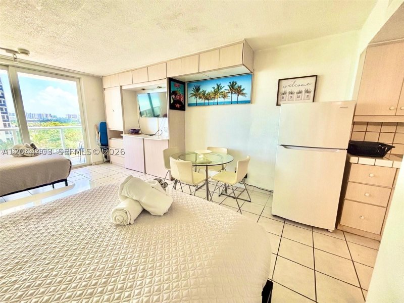 Comprar apartamento en Aventura Beach Club 606