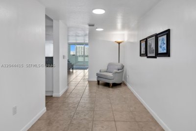 Comprar apartamento en Marina Bay Club 304