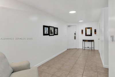 Comprar apartamento en Marina Bay Club 304
