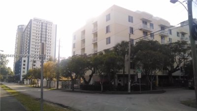 Brickell View Condo Apt #301