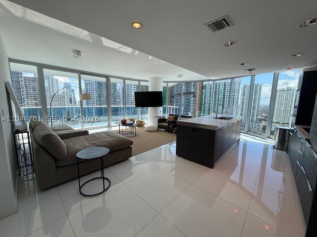 Apartment for rent at Epic Miami 3102