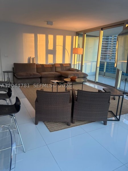 Apartment for rent at Epic Miami 3102