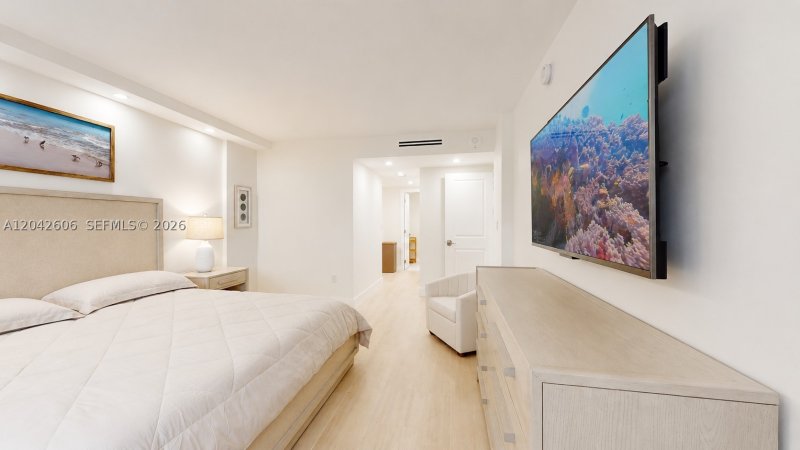 Condo for sale at Commodore Club East 213