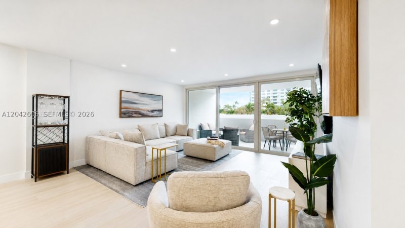 Condo for sale at Commodore Club East 213