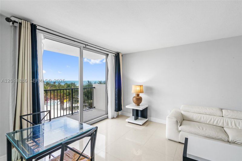 Comprar apartamento en Manatee 408