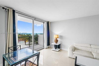 Comprar apartamento en Manatee 408