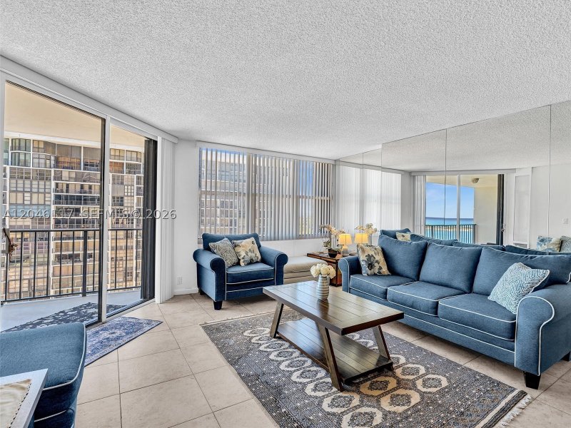 Condo for sale at Brickell Place B1203