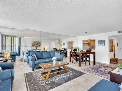 Comprar apartamento no Brickell Place B1203