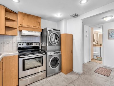 Comprar apartamento no Brickell Place B1203