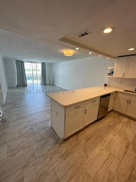 Apartment for rent at Imperial Towers 333