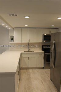 Aluguel de apartamento no Imperial Towers 333
