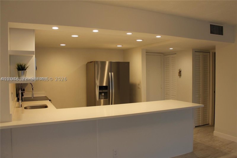 Apartment for rent at Imperial Towers 333