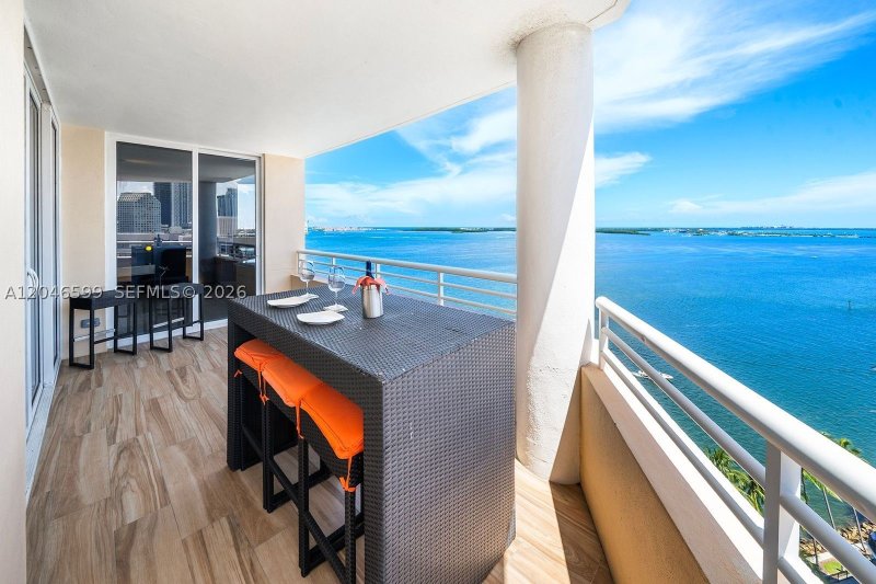 Comprar apartamento en Two Tequesta Point 1808