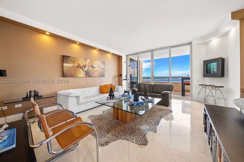 Comprar apartamento en Two Tequesta Point 1808