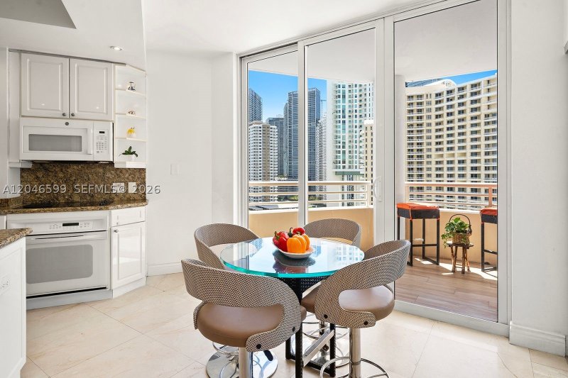 Comprar apartamento en Two Tequesta Point 1808