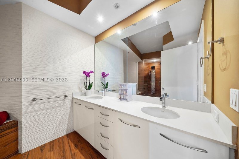 Comprar apartamento en Two Tequesta Point 1808