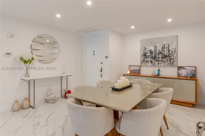 Condo for sale at Key Colony III Emerald Bay 122