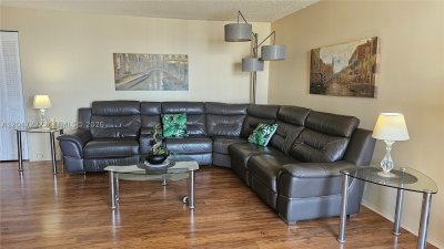 Aluguel de apartamento no Oceanview Park 912