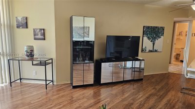 Aluguel de apartamento no Oceanview Park 912