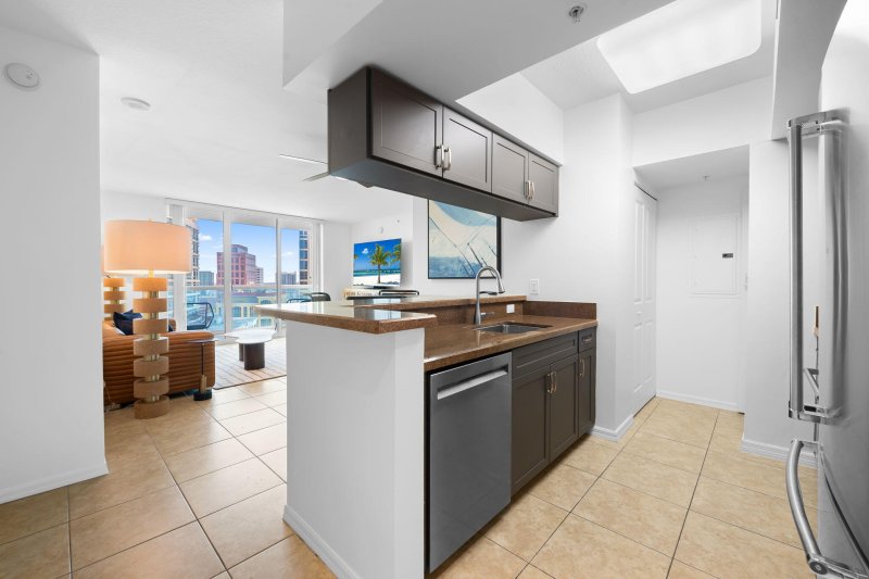 Condo for sale at Watergarden 1808
