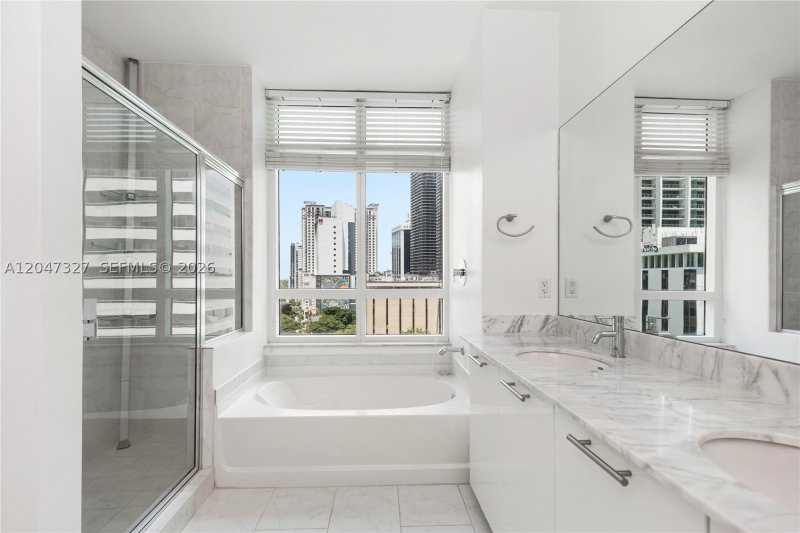 Condo for sale at The Plaza Tower II 1011