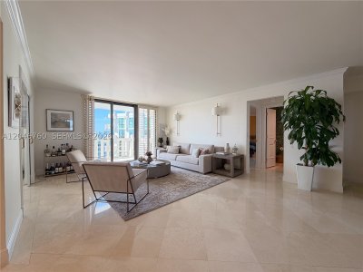 Alquiler de apartamento en Towers of Key Biscayne C1104