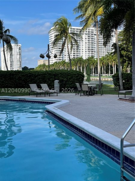 Apartment for rent at Biscayne Cove 305