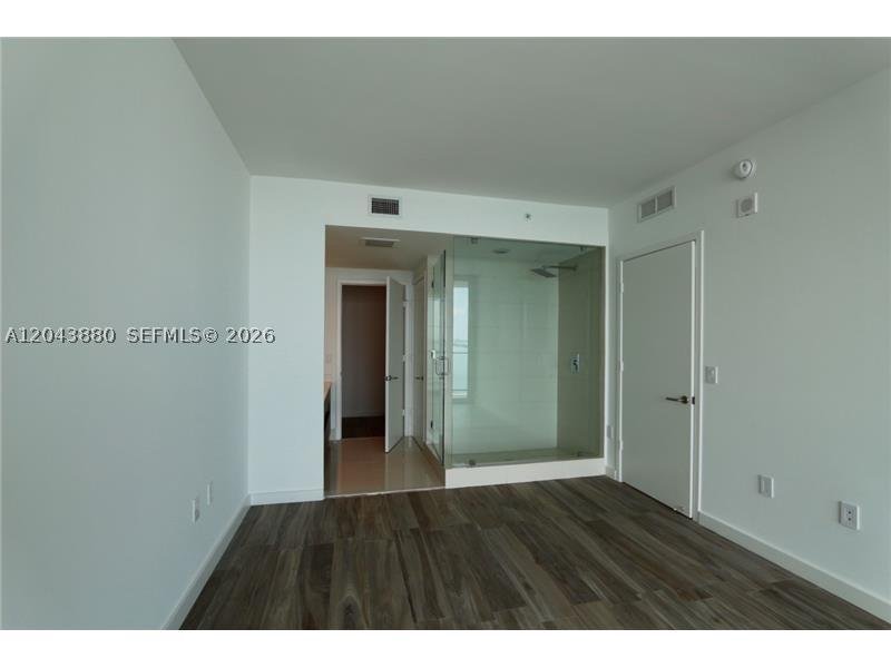 Apartment for rent at Icon Bay 2805