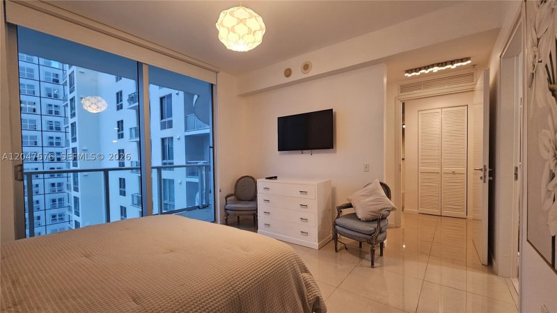 Alquiler de apartamento en Met 1 T-2905