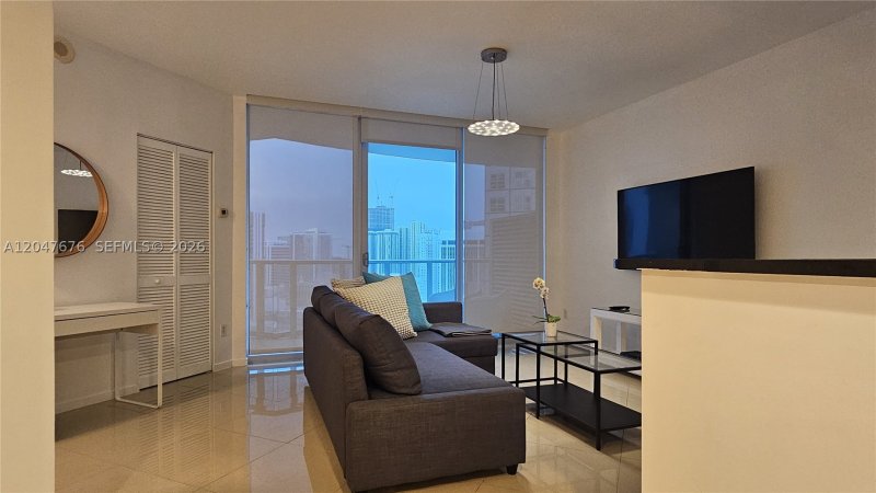 Alquiler de apartamento en Met 1 T-2905