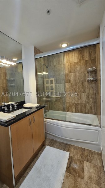 Alquiler de apartamento en Met 1 T-2905