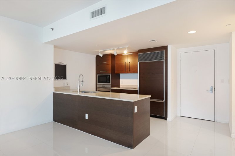 Apartment for rent at Icon Brickell Tower I 3506