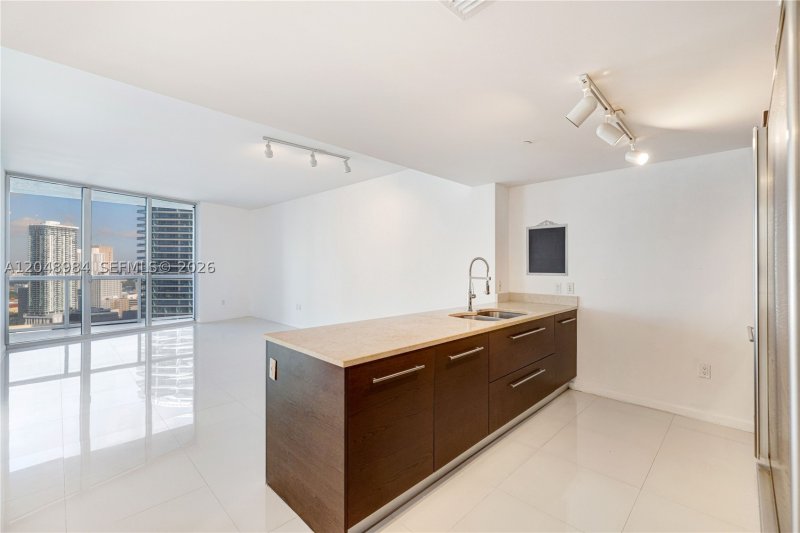 Apartment for rent at Icon Brickell Tower I 3506