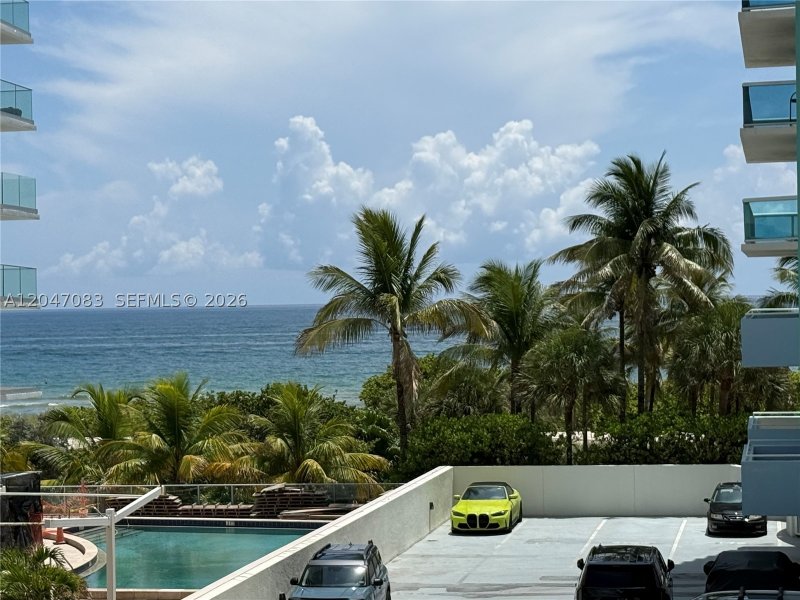 Comprar apartamento no The Waverly At Surfside 521