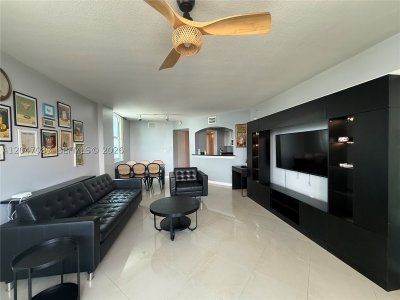 Comprar apartamento no The Waverly At Surfside 521