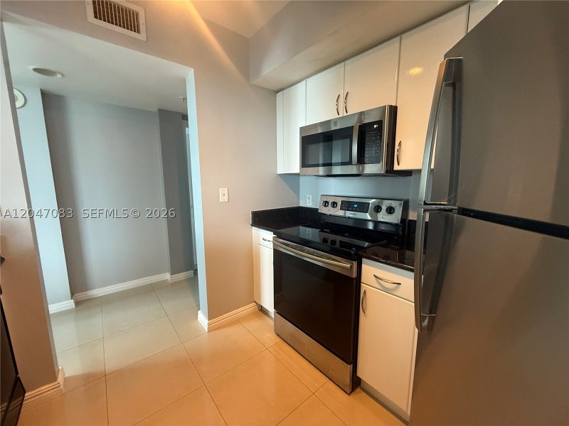Comprar apartamento no The Waverly At Surfside 521