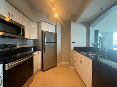 Comprar apartamento no The Waverly At Surfside 521