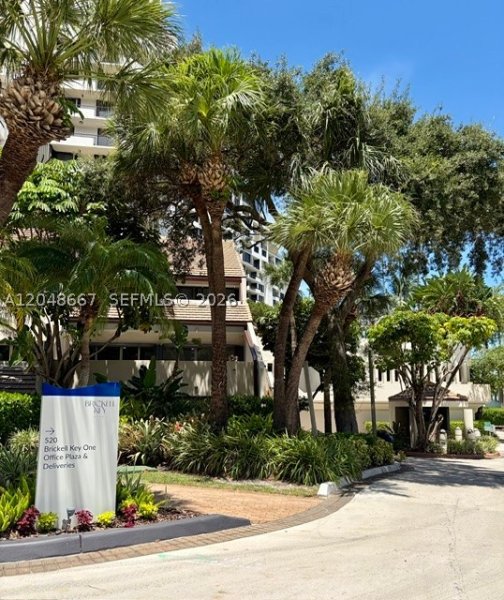 Comprar apartamento no Brickell Key One O208
