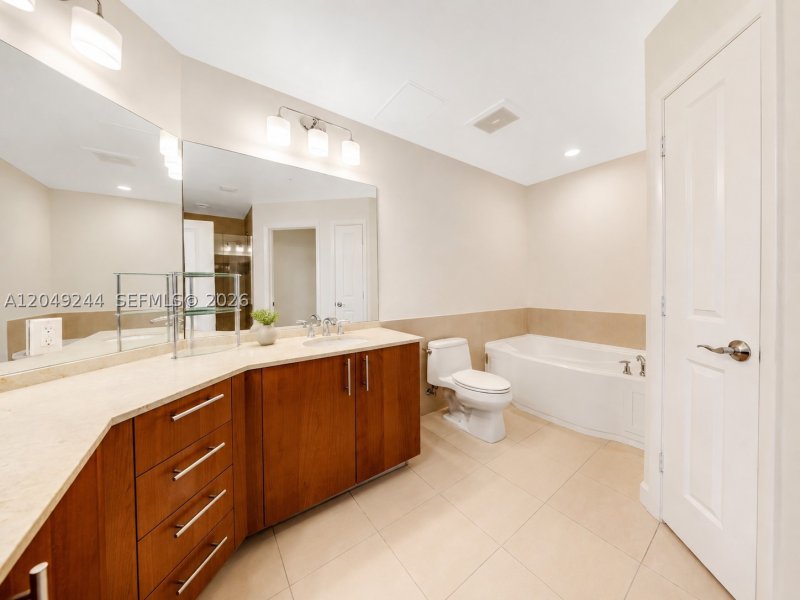 Apartment for rent at Ocean Marine Yacht Club 714