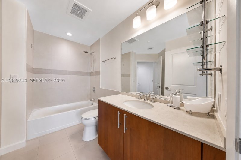 Apartment for rent at Ocean Marine Yacht Club 714