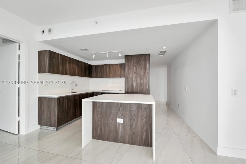 Comprar apartamento en One Paraiso 1806