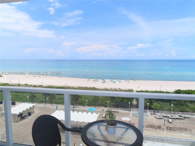 Apartment for rent at Arlen Beach 302