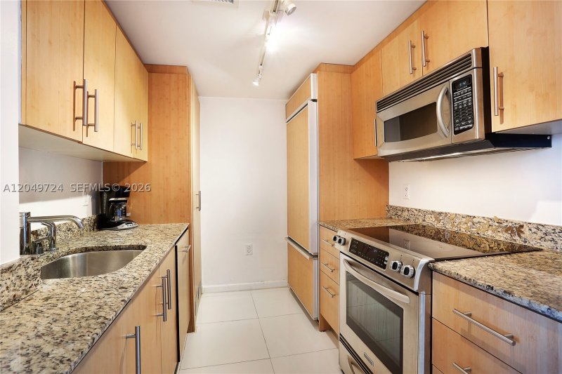 Apartment for rent at Harbour House 335