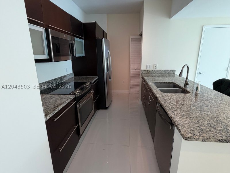 Apartment for rent at The Plaza Tower II 1206