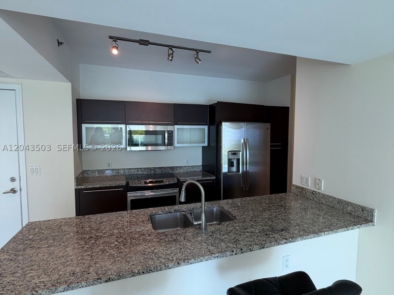 Apartment for rent at The Plaza Tower II 1206