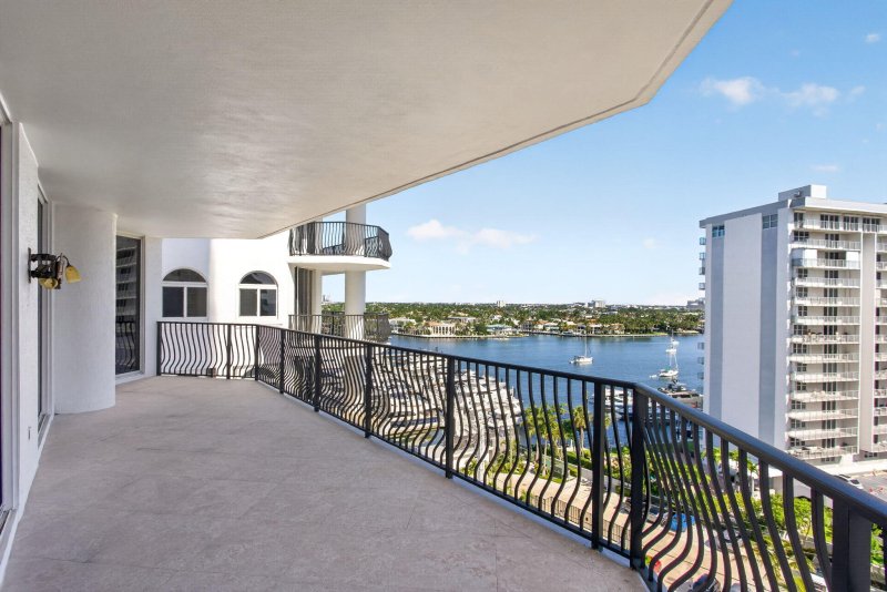 Condo for sale at Jackson Tower 1003f