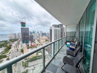 Aluguel de apartamento no Marina Blue 4005