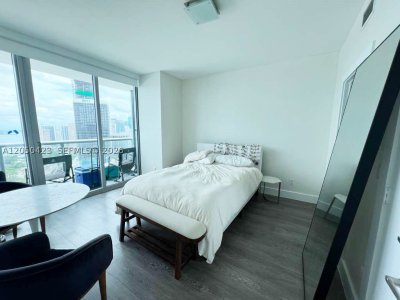 Aluguel de apartamento no Marina Blue 4005