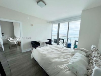 Aluguel de apartamento no Marina Blue 4005